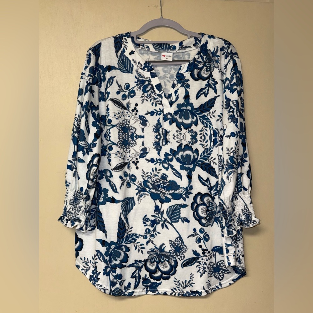 Elegant Blue Floral Women's Blouse